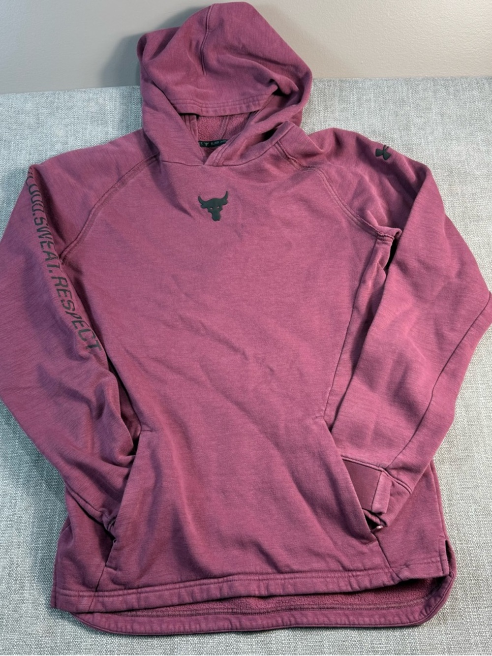 Under Armour Youth XL Project Rock Purple Burgundy Hoodie
